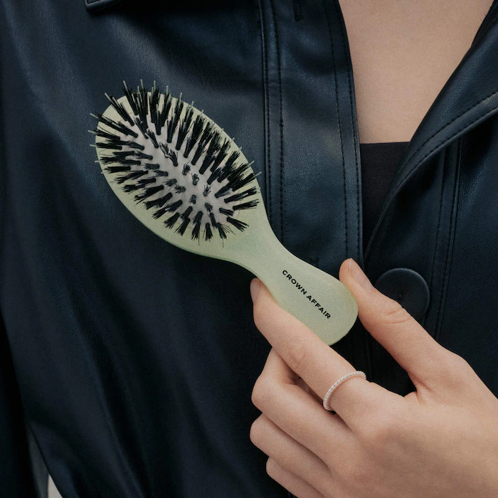 The Mini Hair Brush No. 001
