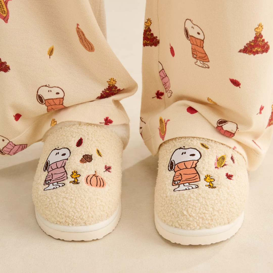 Snoopy Sweater Scuff Slipper
